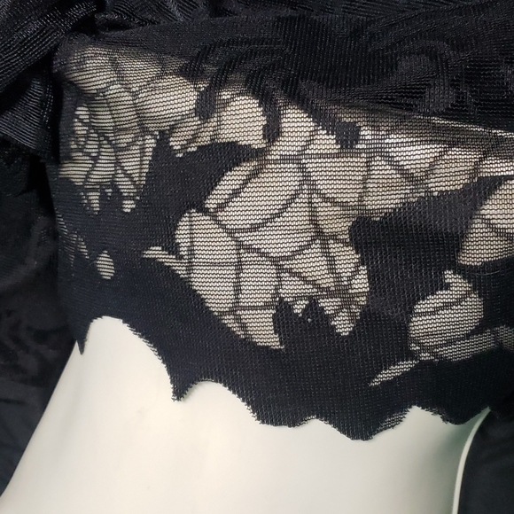 Long table runner lace halloween spiderweb goth - Picture 2 of 4